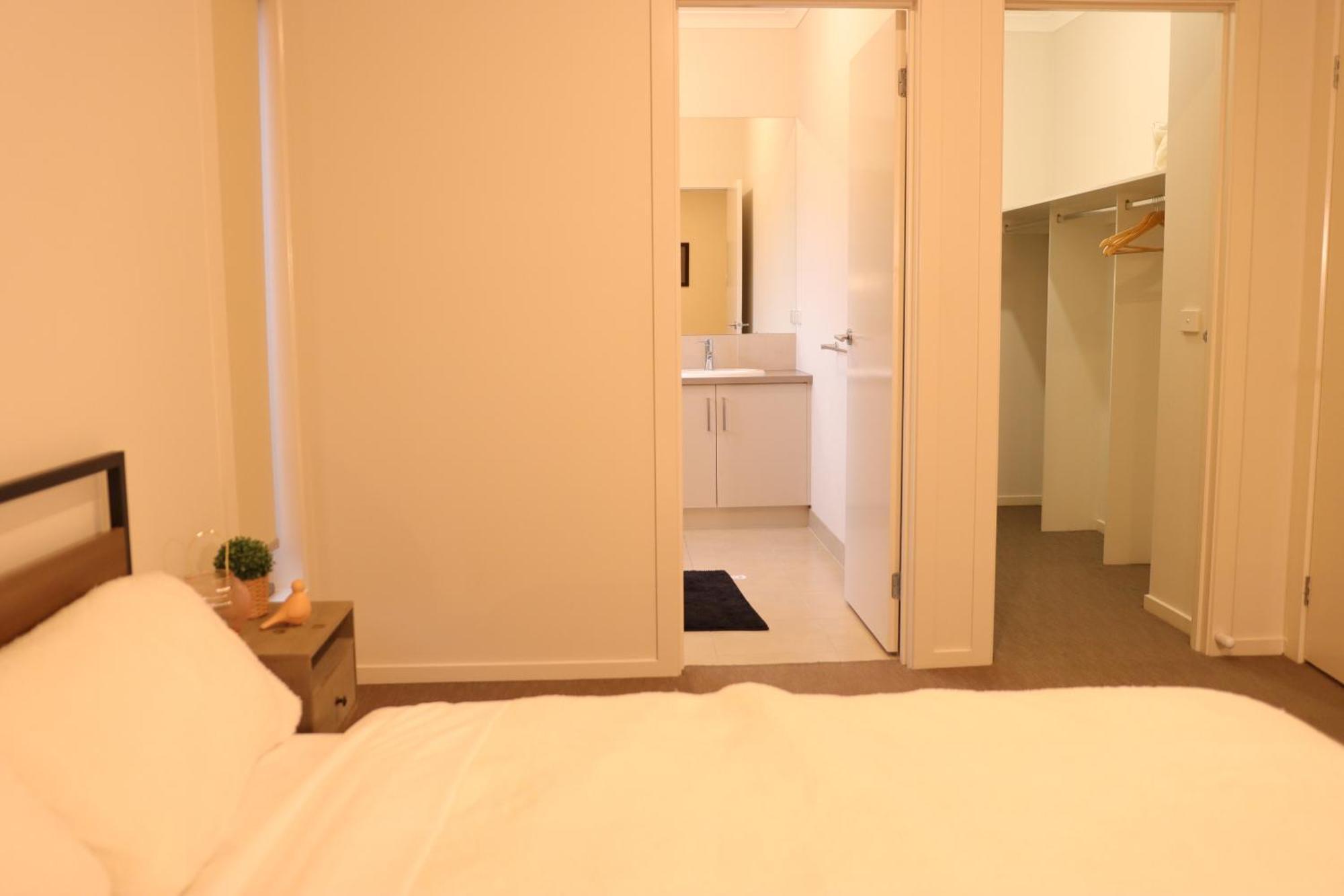 Melbourne Holiday House For 15 Peoples In Sanctuary Lake 库克点 外观 照片
