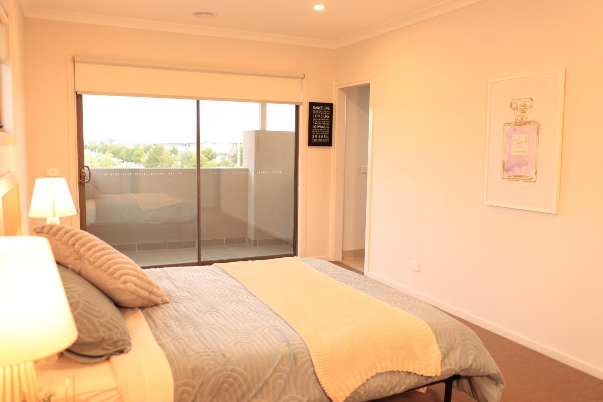 Melbourne Holiday House For 15 Peoples In Sanctuary Lake 库克点 外观 照片